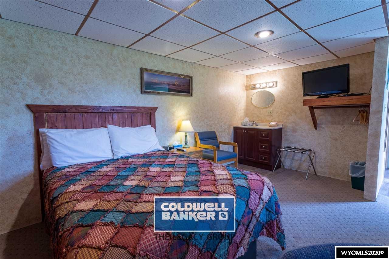 202 Main St, Hulett, WY 82720